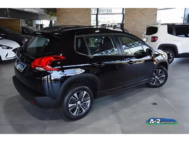 Peugeot 2008 Preto 13