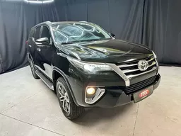 Toyota Hilux SW4