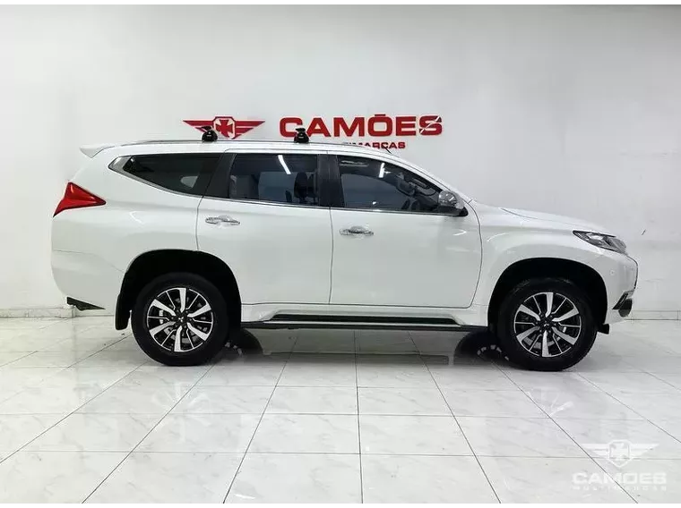 Mitsubishi Pajero Sport Branco 2