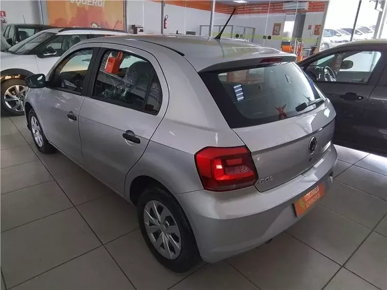 Volkswagen Gol Prata 6