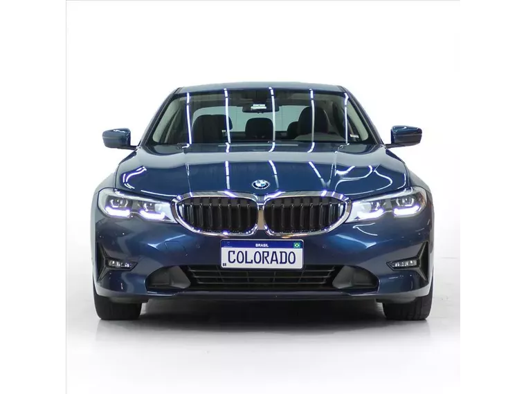 BMW 320i Azul 10