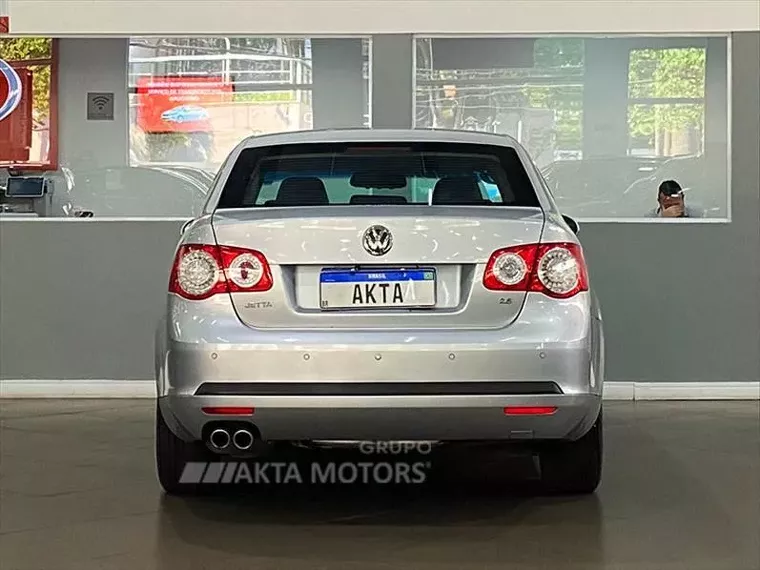 Volkswagen Jetta Prata 11