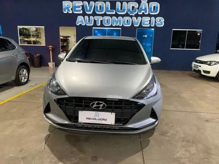 Hyundai HB20S Prata 6