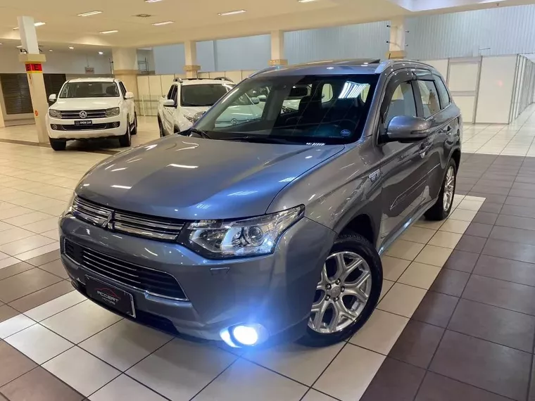 Mitsubishi Outlander Cinza 13