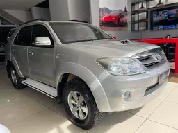 Hilux SW4