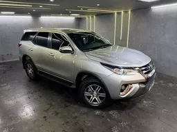 Toyota Hilux SW4