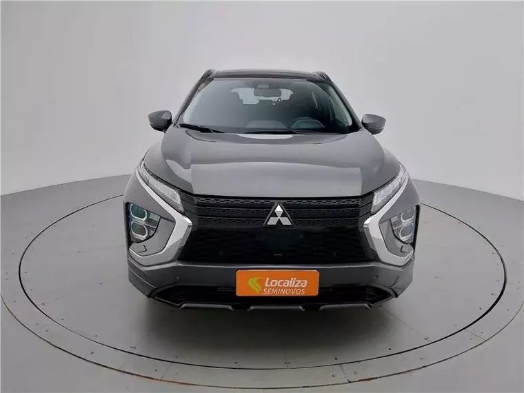 Mitsubishi Eclipse Cross Cinza 3