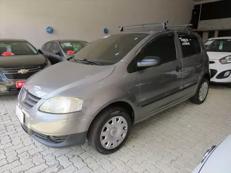 Volkswagen Fox Cinza 13