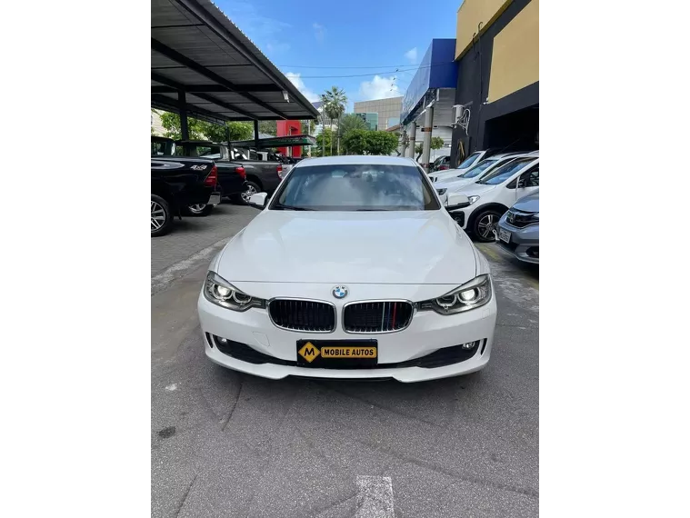 BMW 320i Branco 3