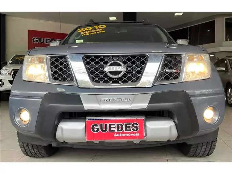 Nissan Frontier Cinza 16