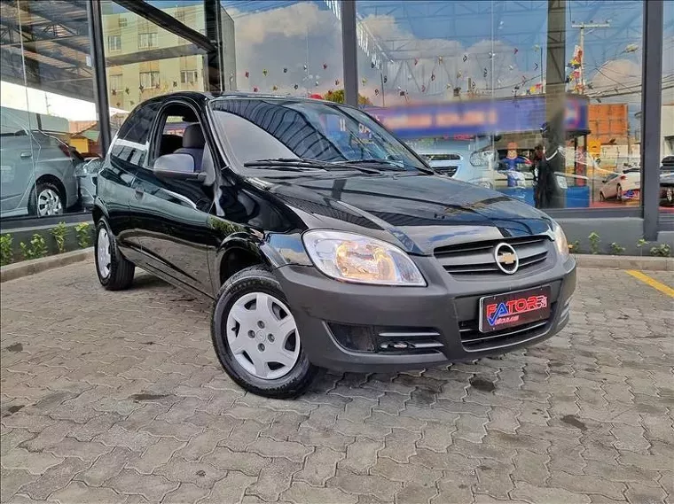 Chevrolet Celta Preto 7