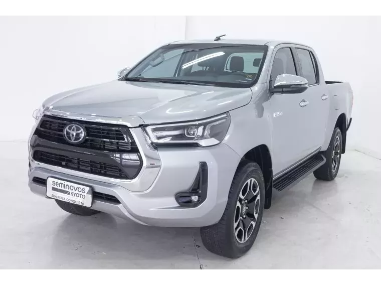 Toyota Hilux Prata 8