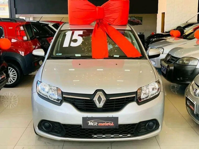 Renault Sandero Prata 5