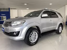 Toyota Hilux SW4