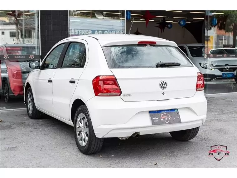 Volkswagen Gol Branco 4