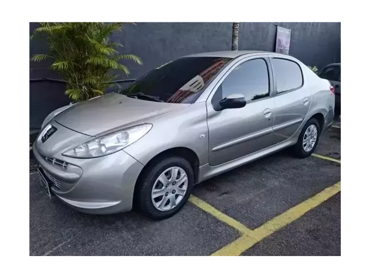 Peugeot 207 Prata 4