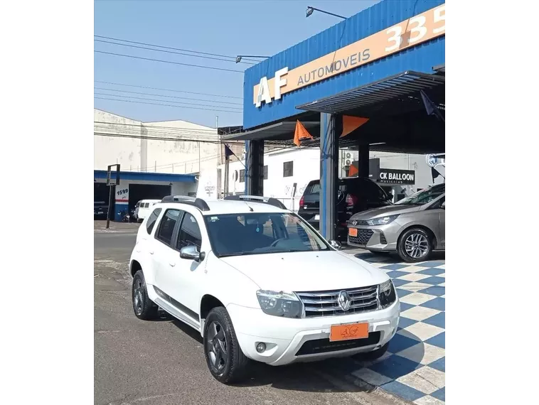 Renault Duster Branco 13