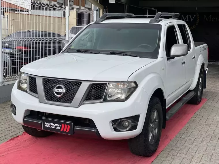 Nissan Frontier Branco 3