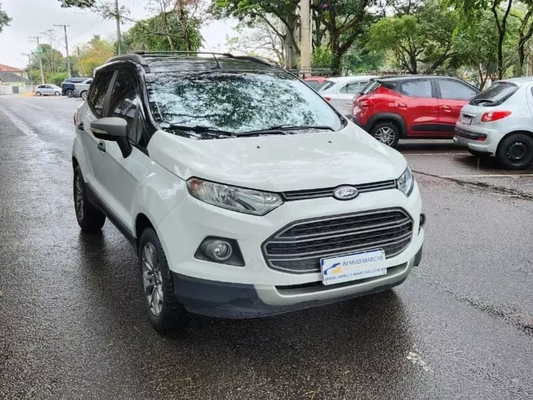 Ford Ecosport Branco 8