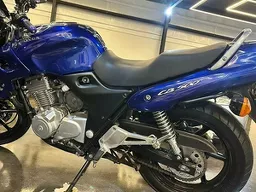CB 500