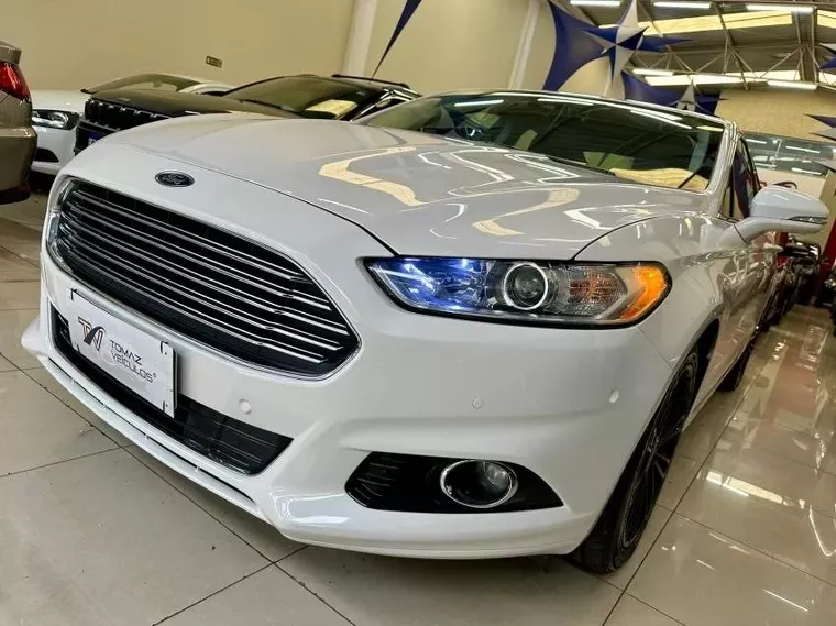 Ford Fusion Branco 10