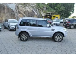 Mitsubishi Pajero TR4
