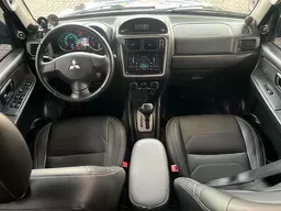 Mitsubishi Pajero TR4
