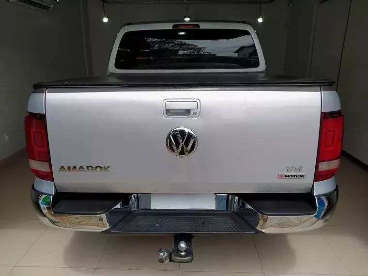 Volkswagen Amarok Prata 4