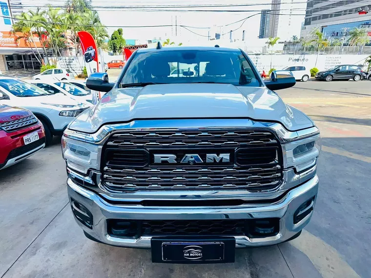 RAM 2500 Branco 24