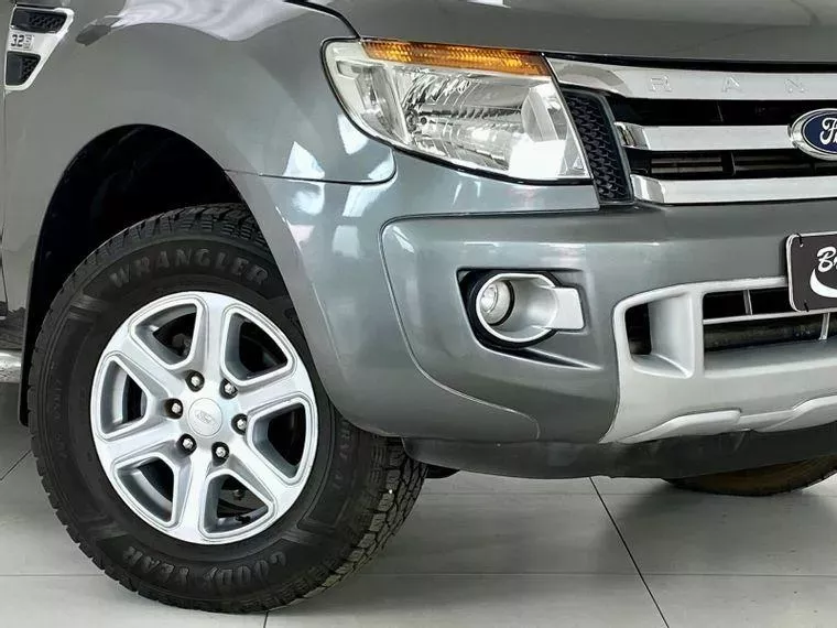 Ford Ranger Cinza 1