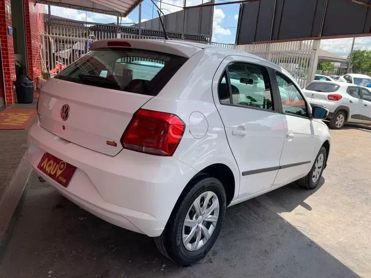 Volkswagen Gol Branco 14