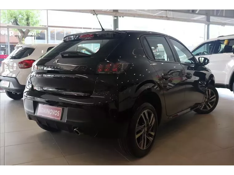 Peugeot 208 Preto 3