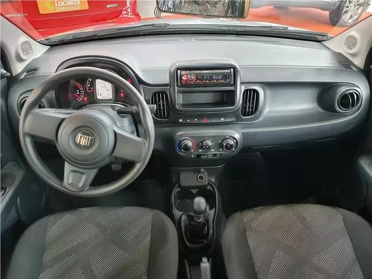 Fiat Mobi Prata 6