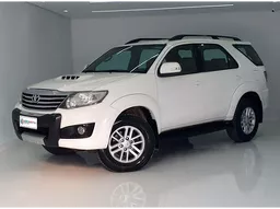 Toyota Hilux SW4