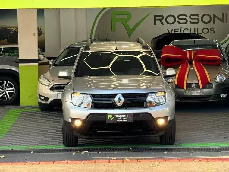 Renault Duster Prata 2