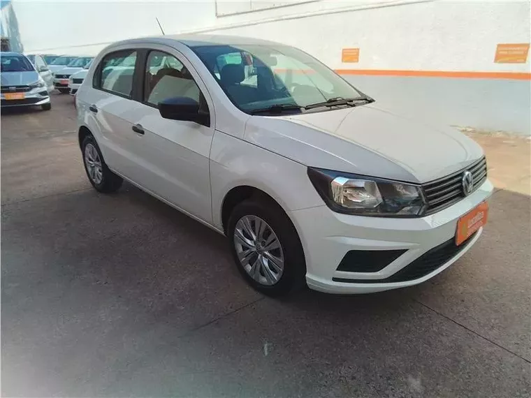 Volkswagen Gol Branco 9