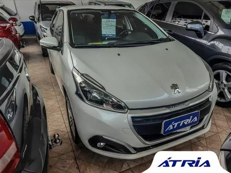 Peugeot 208 Branco 1