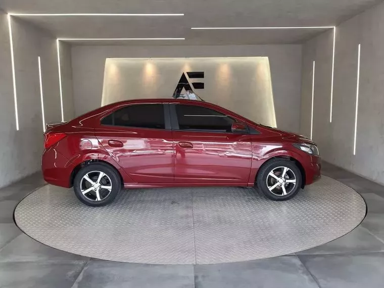 Chevrolet Prisma Vermelho 12