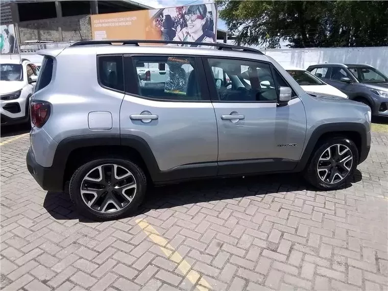 Jeep Renegade Prata 11