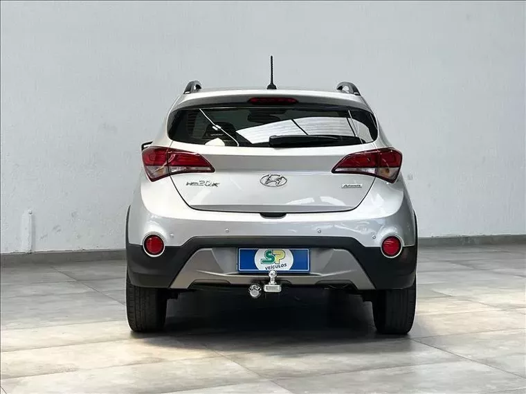 Hyundai HB20X Prata 3