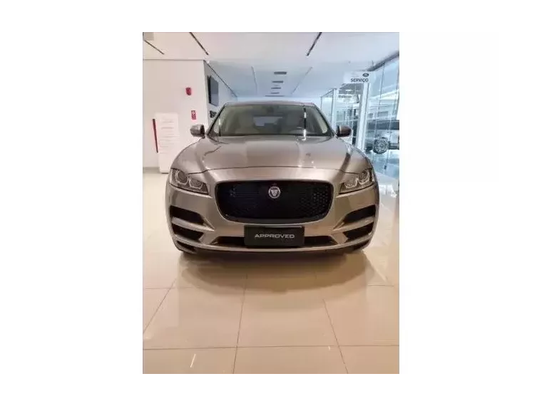 Jaguar F-pace Cinza 6