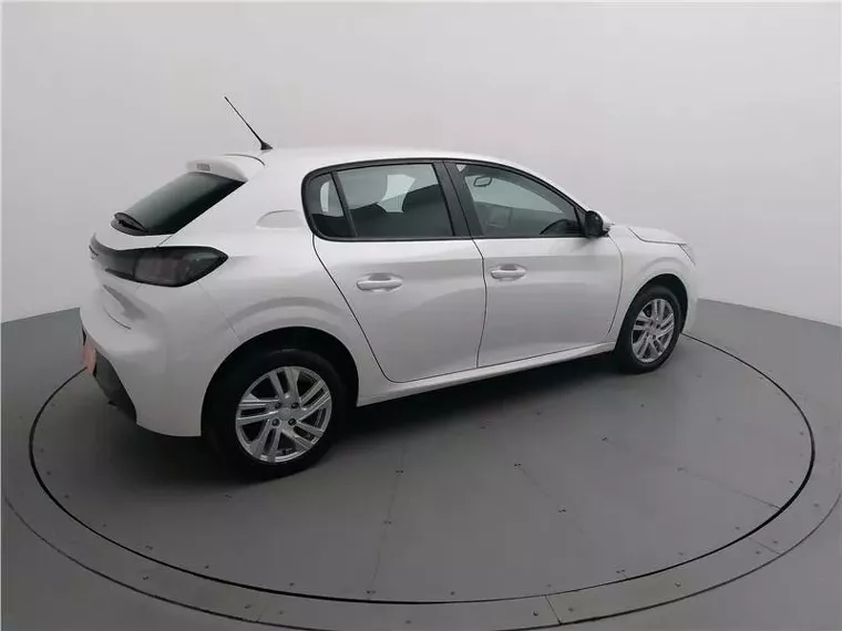 Peugeot 208 Branco 4