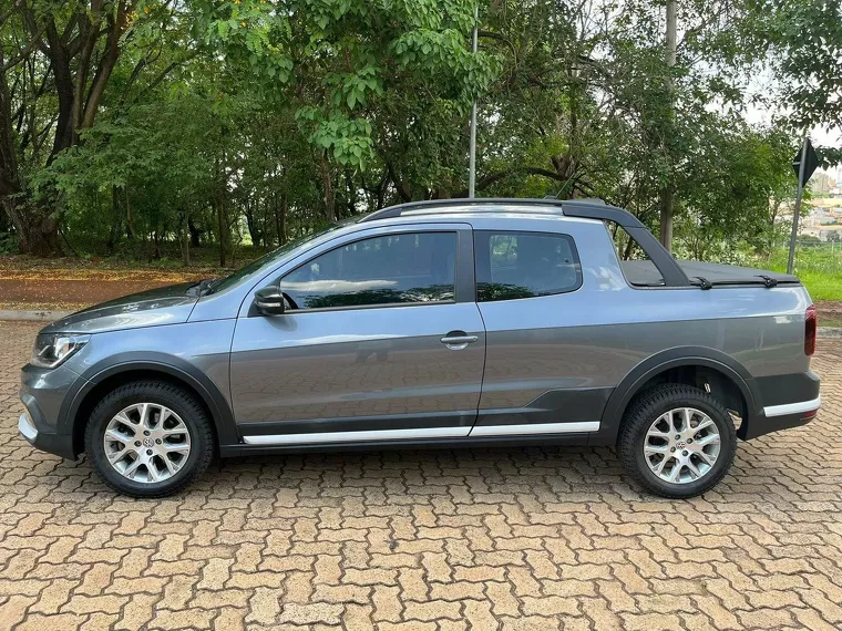 Volkswagen Saveiro Cinza 9