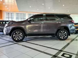 Toyota Hilux SW4