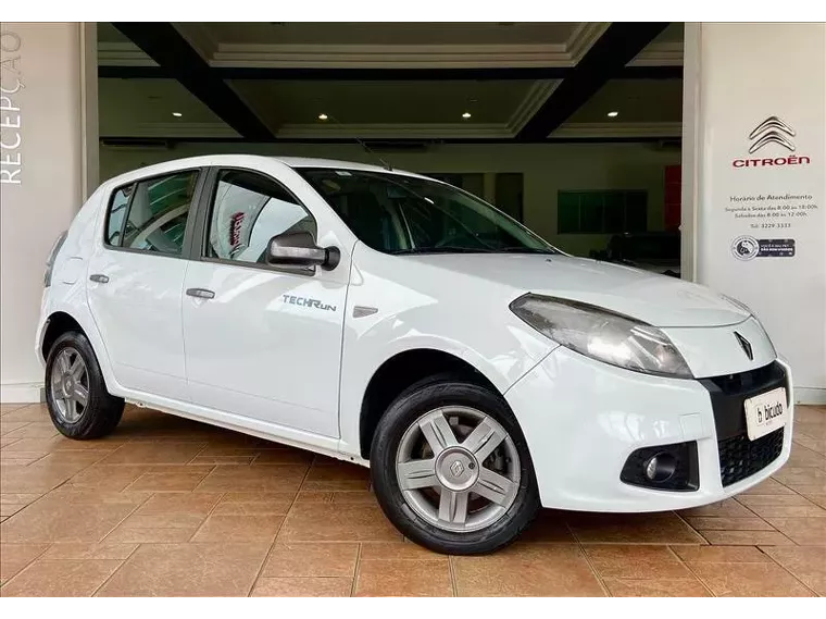 Renault Sandero Branco 3