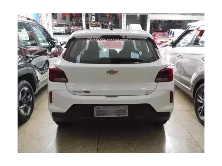 Chevrolet Onix Branco 4