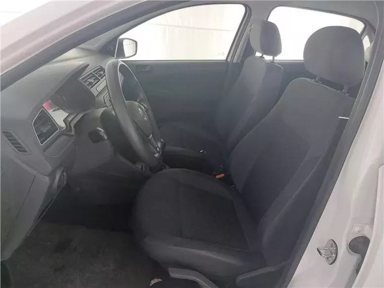 Volkswagen Gol Branco 17