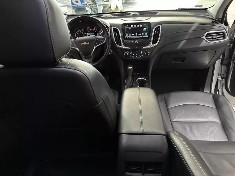 Chevrolet Equinox Prata 19