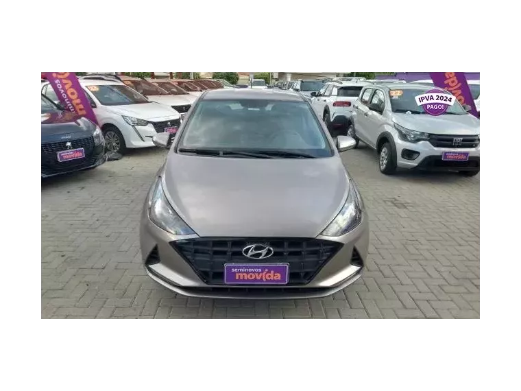 Hyundai HB20 Prata 4