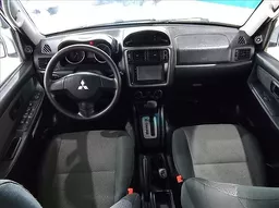Mitsubishi Pajero TR4